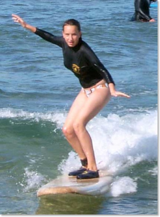 Eliz-surf-30032