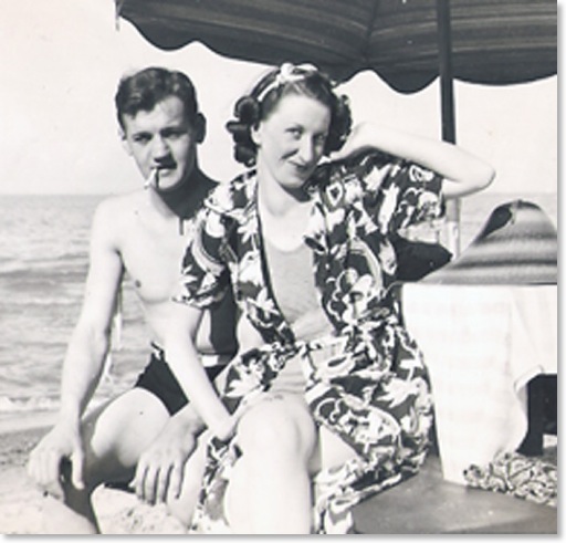 Bernadine-and-Raymond-beach-scene
